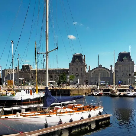 2 Bedroom Beautiful In Appartement