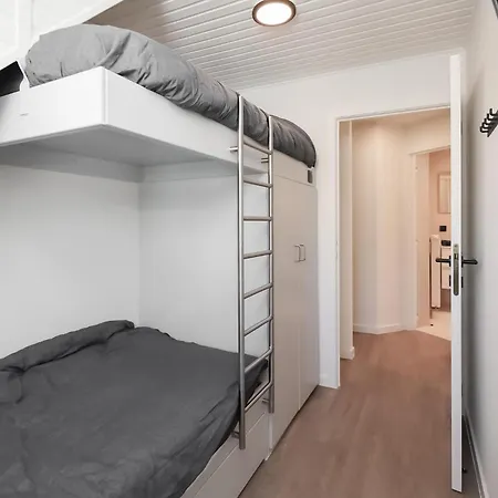 2 Bedroom Beautiful In Apartment